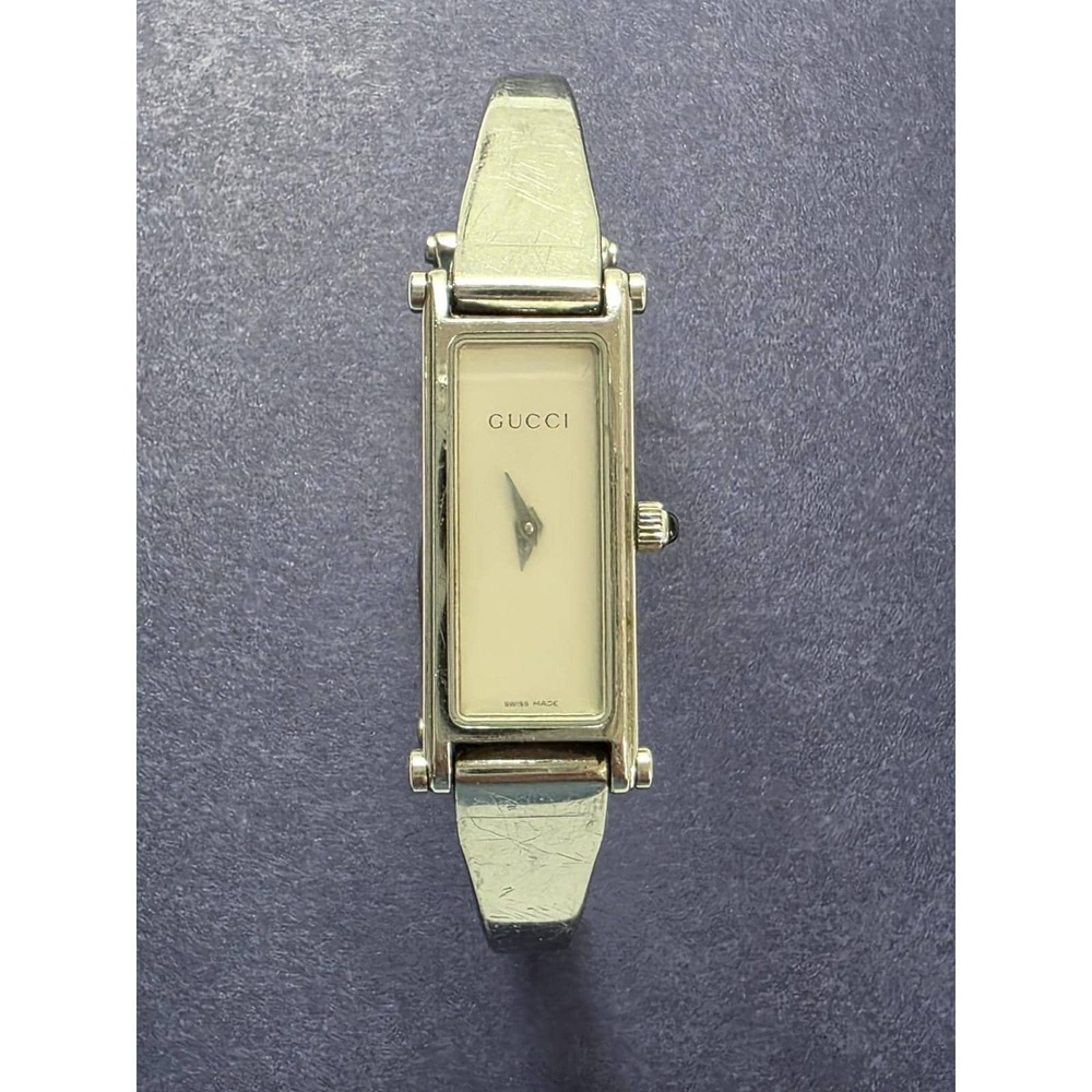 GUCCI Vintage Silver Stainless Steel 1500L Quartz Women's Wristwatch 12 mm Runs